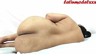 model in flowery dress deepthroats photog's cock 😍🍆👗💦📸