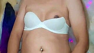 Que Rica Transexual Tocandose Crossdressing Style!