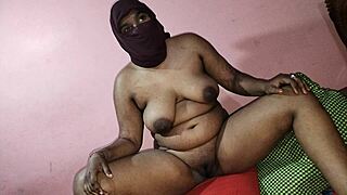 kolkata college girl fingers her medium pussy so good 👅💦