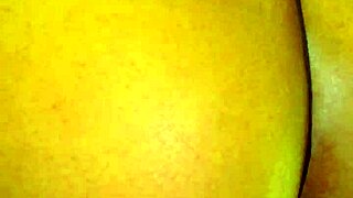 wanna pound this fat goddess ass till it jiggles