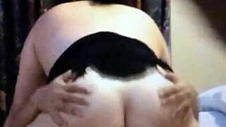 mexican wife double penetrated moans loud in amateur fuck