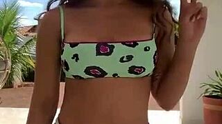 Gostosa's juicy pussy pops out ready for argentinian brazilian teen action!