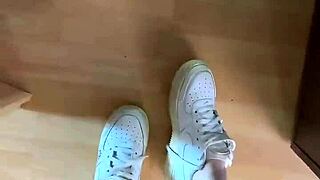 good morning! check my socks fetish teen feet early