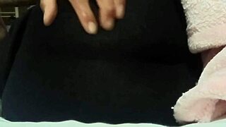 thick latina wife ass shakes in tight leggings