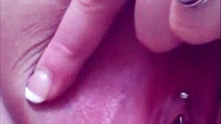 wanna feel my chubby pussy grinding on your face right now?