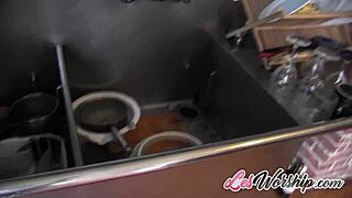 i take control of my busty girlfriend