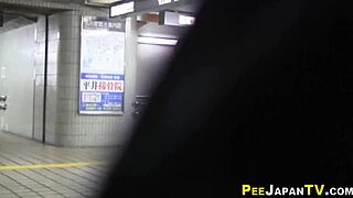 ASIAN BABE CAUGHT PISSING ON HIDDEN CAM!