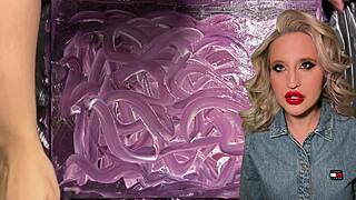 BARBIE ART demands wallet worship in findom goaldigger session!