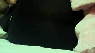 thick latina wife ass shakes in tight leggings