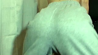 Cute skinny twerks hairy pussy close-up dance tease!