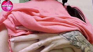 Babe Fingers Pussy In Panties