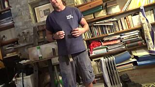 havin fun with this slutty milf... cum in her mouth!