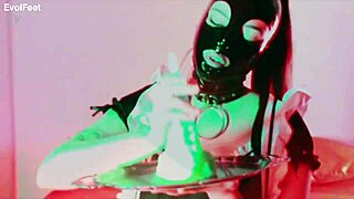 my feet are so damn good at footjobs you gotta see this dirty latina goddess version