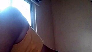 Chubby pinay rides cock cowgirl style quickie fun session