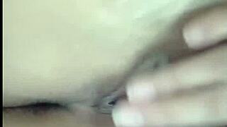 Real Arab Pakistani babe squirts in massive orgasm