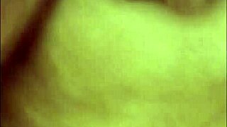 indonesian college babe binor rides berondong's big cock cowgirl in uniform enakan 😍🍆💦