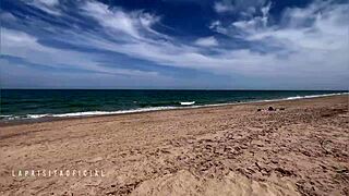 omg this big ass paisita shakes booty fulfilling beach wank fantasy