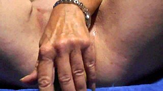 Ohh cucumber in my pussy feels so good... gaping wet clit play!!