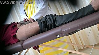 Lucky patient gets hot doctor's handjob in hospital! 🏥🍆😏