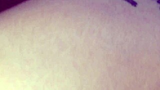 Brasilialaismies maistelee herkullista korealaisen K-pop pillua