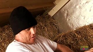 Brunette Twins Kit Lee Kat Lee Threesome Farmer