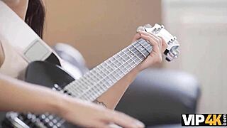 I crave that old Romanian man's hot facial splashing my vaginal lips after fucking!