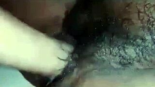 Watch this curvy latina bbw squirt creamy pussy juices everywhere