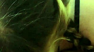 She deepthroats sloppy in glasses on knees again