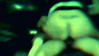 ¡PUTA VECINA LE DA NALGAS A AMANTE HASTA SACAR LECHE!