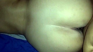 Novinha shakes big ass twerks on huge cock closeup 💦🍑