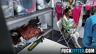 Nerd fucks from erotic books! 😏 Claire Black Ryan McLane case 8004261