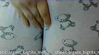 curvy arab milf in pajamas fingers huge ass and clit to wet orgasm