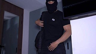 Stranger Finds Big-Assed Muscular Brunette Bodybuilder Shaking Tits Bedroom