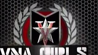 phoenix marie licks big pussy lips in lesbian orgy