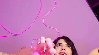 ta recompensando o prof com meu cuzinho apertado... waifus juice 😏