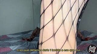 these two naughty girls show how to use their feet perfectly 😏👣