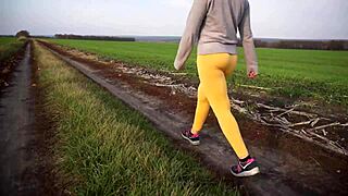 spying hot milfs strutting outdoors tight yoga leggings spandex ass worship voyeur!