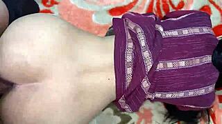 AFTER SEDUCING BHABHI I FUCK HER PUSSY AND SECRETLY FILM IT!