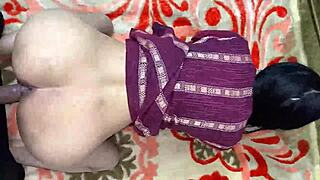 AFTER SEDUCING BHABHI I FUCK HER PUSSY AND SECRETLY FILM IT!