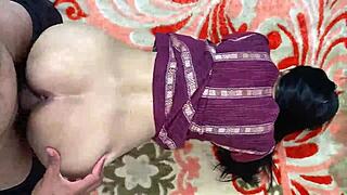 AFTER SEDUCING BHABHI I FUCK HER PUSSY AND SECRETLY FILM IT!