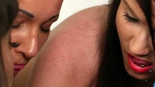 Bikini Girls Carwash Turns CFNM Blowjob Frenzy