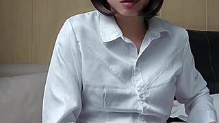 i never saw shemale ting xuan's SASSY suspenders under that skirt