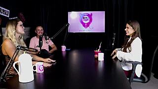 Dominação fetiche homem vestido mulher mentoria Pati Ferraz sheer red