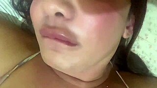 Brazilian milf flashes swollen clit demanding pussy worship now.