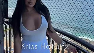 hey sluts, flashing my big pussy lips poolside for you 😘