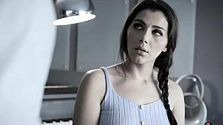 Valentina Nappi European Maid Licked Fucked by Rich Client