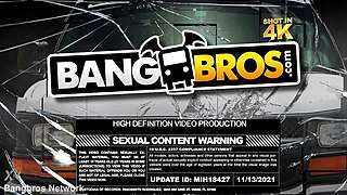 you just wanna fuck my shaved milf pussy deep 😈💦