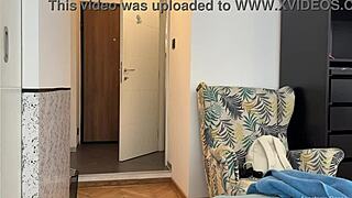 delivery man sees my big tits towel drop flash?