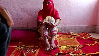 Girlfriend does dirty double work with friend for cash