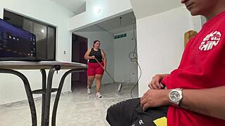 Boss jerks for employee then she squirts everywhere! 🍆💦🔥